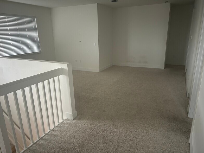 Building Photo - 4815 Frattina St