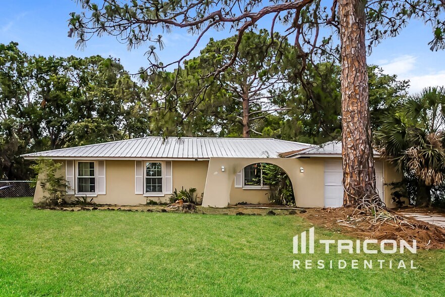 Primary Photo - 5058 Silk Oak Dr
