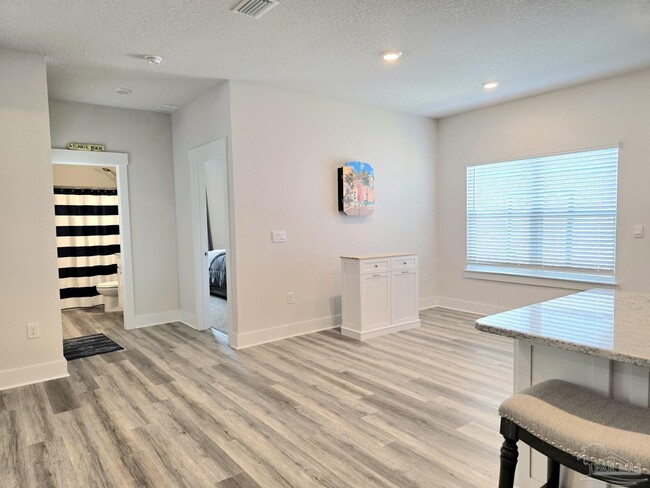 Building Photo - 3954 Whitetail Ln