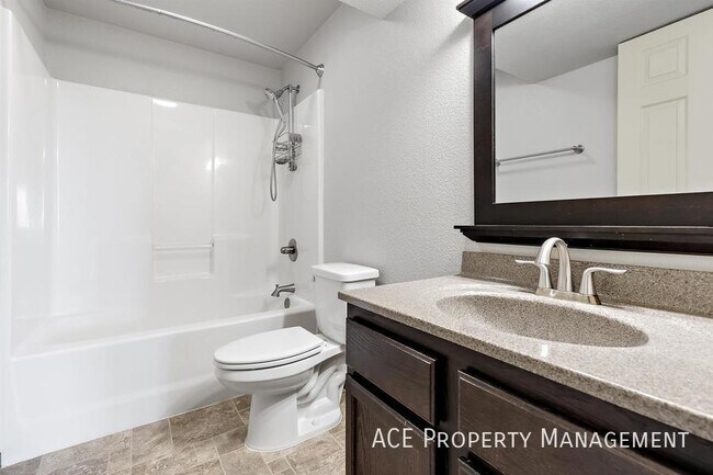 Building Photo - 132 Corbin James Ct