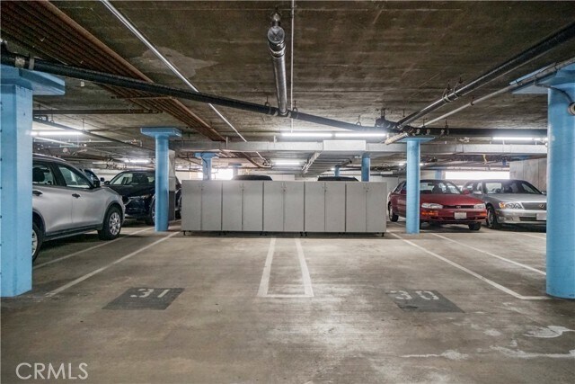 Building Photo - 7301 Vista Del Mar