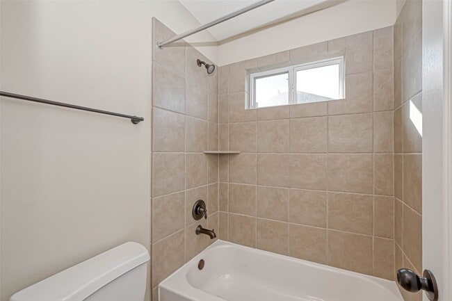 Building Photo - 17827 Circular Quay Ln