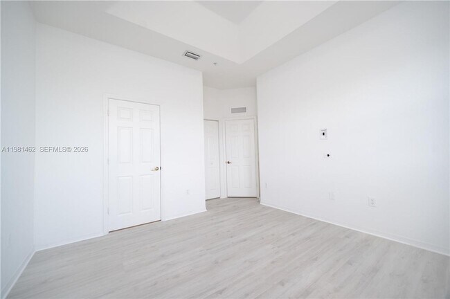 Building Photo - 10885 NW 89th Terrace