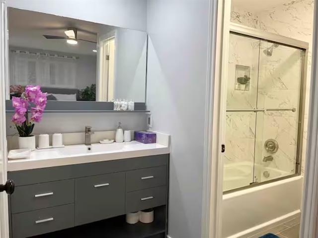 Building Photo - 1914 E Spring Valley Rd