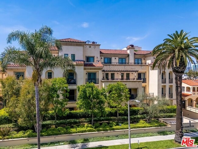 Building Photo - 225 S Hamilton Dr