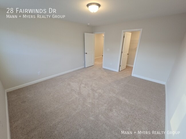 Building Photo - 28 Fairwinds Dr