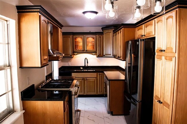 Building Photo - 10601 Tumilty Terrace