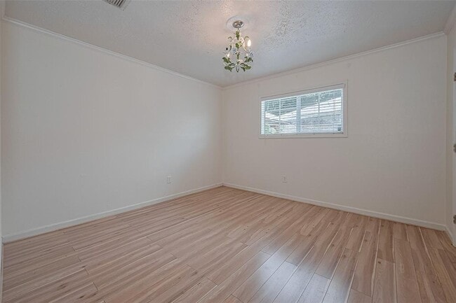 Building Photo - 16006 Glen Mar Dr