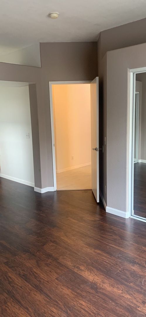 Building Photo - Beautiful Large Open Home in Hemet