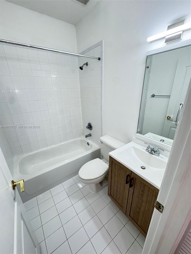 Building Photo - 10170 SW 88th St