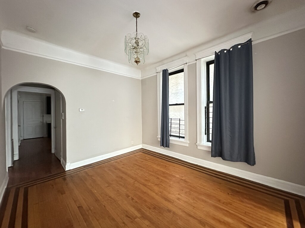 Building Photo - 1407 W Erie St