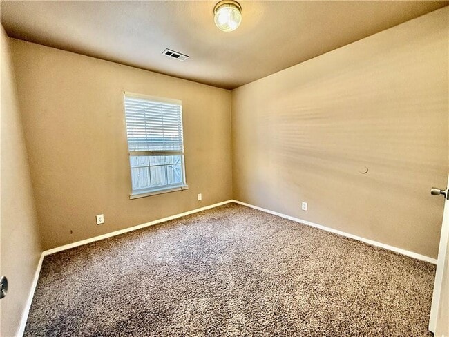 Building Photo - 29 Cheryl Cir