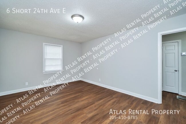 Building Photo - 6 E Short 24th Ave