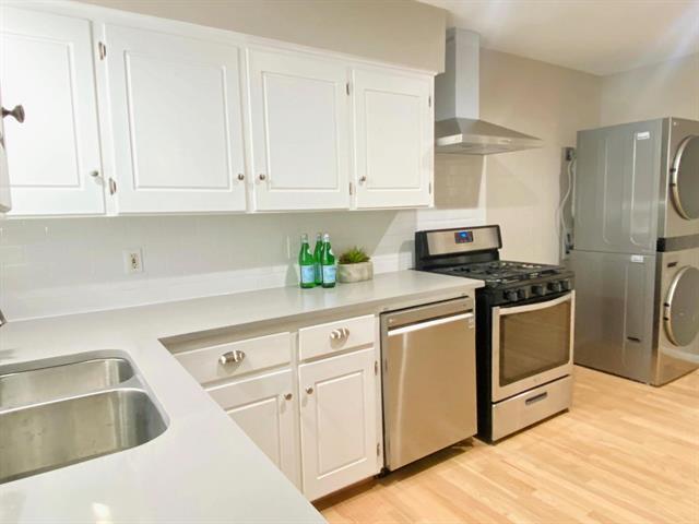 Building Photo - 6554 Ascot Ln