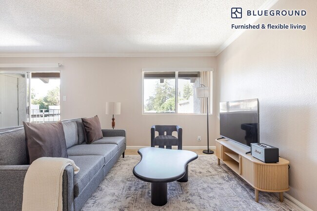 Building Photo - 350 Budd Ave