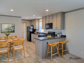 Building Photo - 9634 Seaway Dr