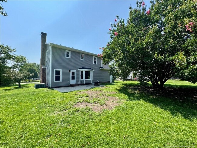 Building Photo - 2010 Windlock Dr