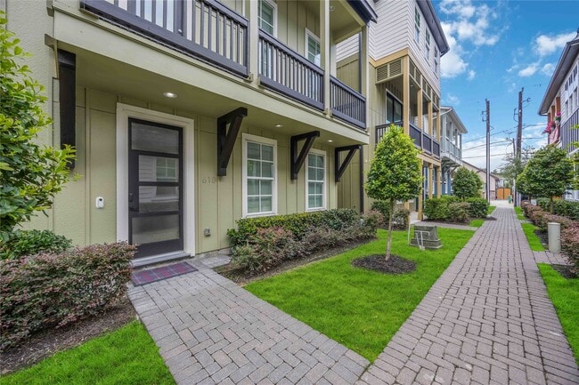 Building Photo - 610 Delmar St