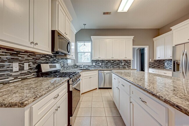 Building Photo - 987 Arbor Crossing