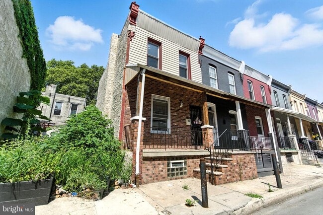 Primary Photo - 144 N Dearborn St