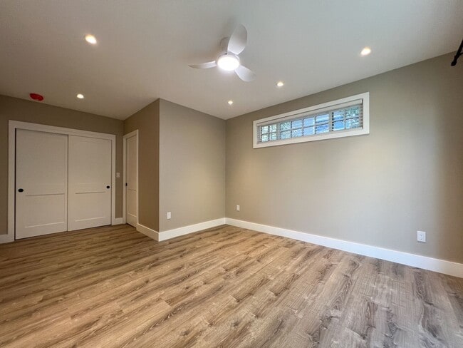 Building Photo - 1567 Silverado Trail