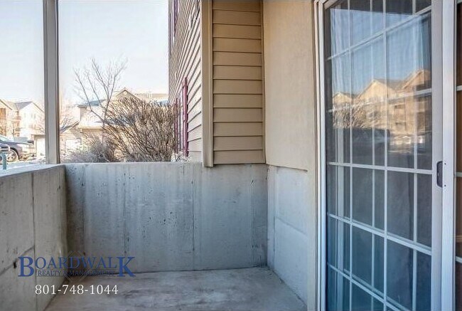 Building Photo - 1529 Westbury Way