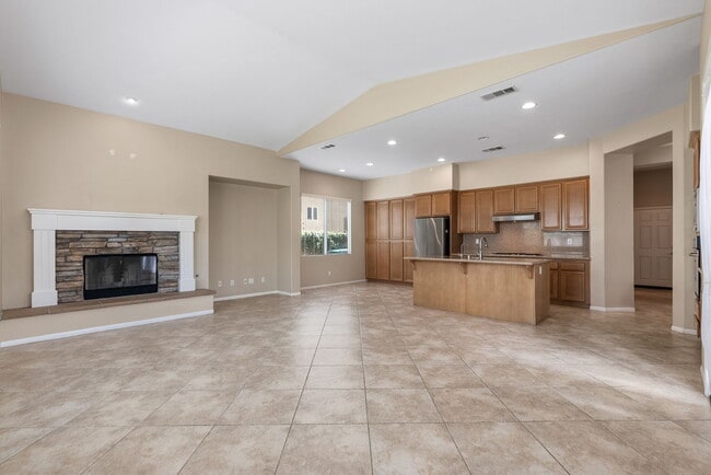 Building Photo - 33822 Temecula Creek Rd
