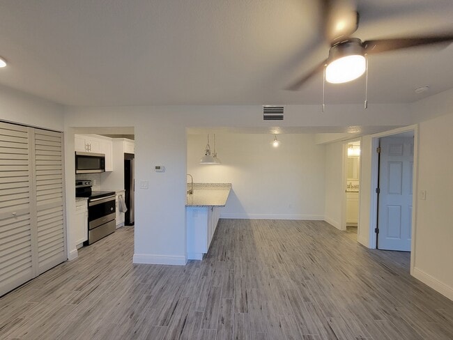 Building Photo - 455 US-19 ALT