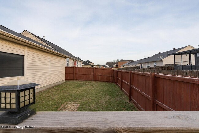 Building Photo - 7121 Blue Stream Ct
