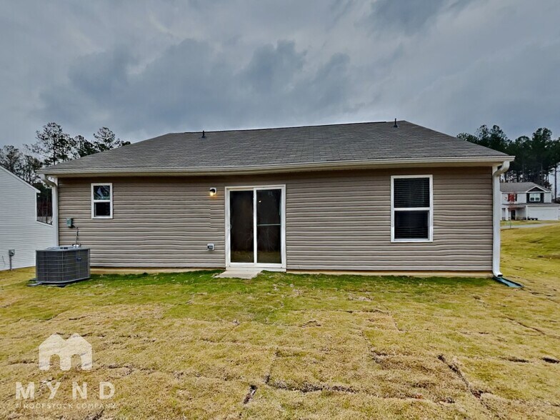 Building Photo - 311 New Villas St
