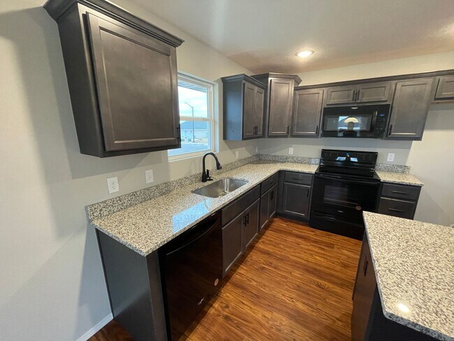 Building Photo - New Build ! Everything new for a great price!