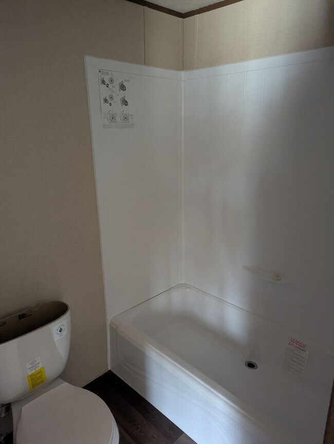 Building Photo - Brand new 3 bed/2 bath home