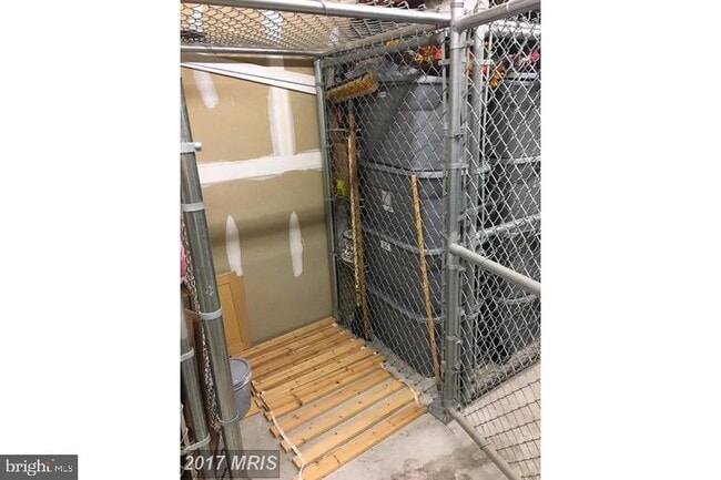 Building Photo - 22725 Thimbleberry Sq