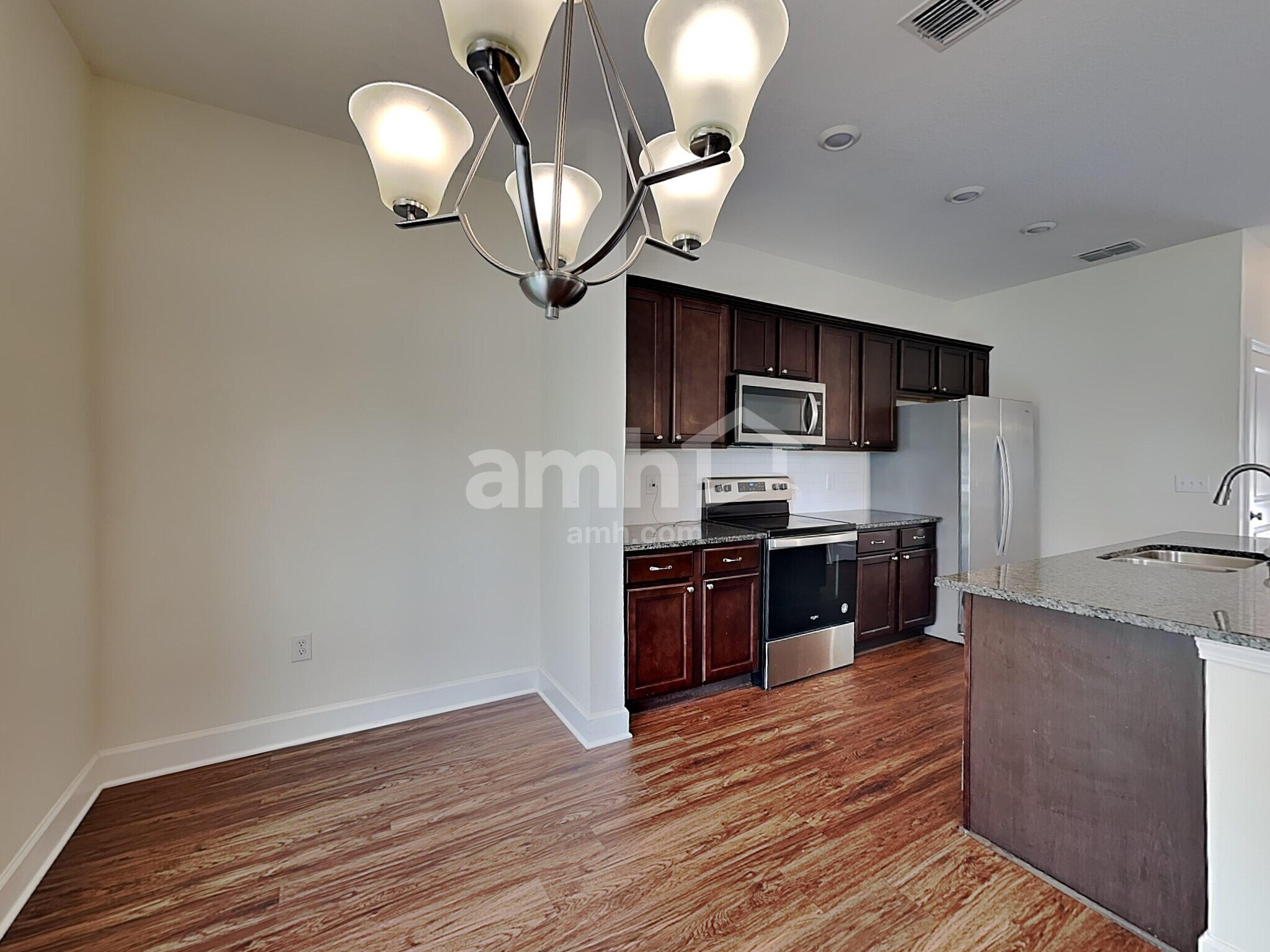 Building Photo - 919 Walden Pond Dr