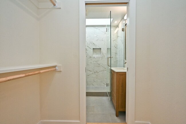 Building Photo - Stunning Brand-New 2BR/2BA Private ADU – Union City