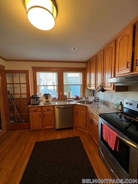 Building Photo - 16 Trowbridge St