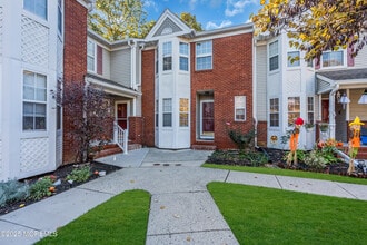 Building Photo - 31 Lexington Ct