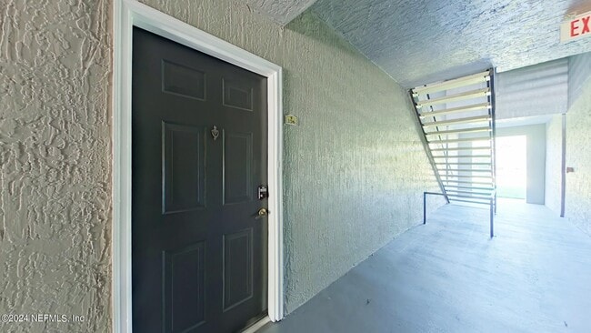 Building Photo - 440 S Villa San Marco Dr