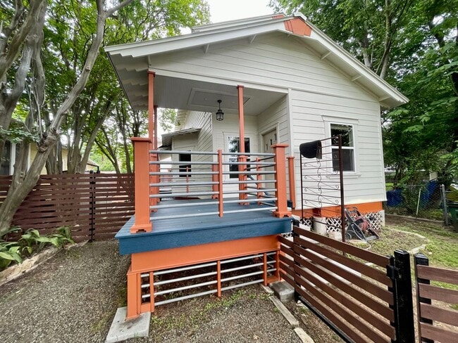 Building Photo - 4718 Depew Ave