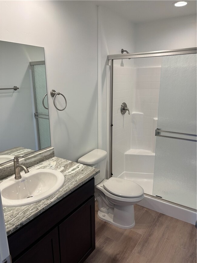 Building Photo - 901 E Berk Ave