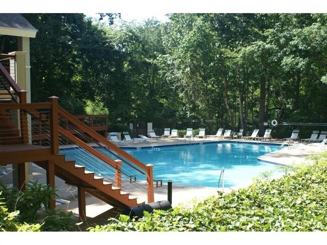 Building Photo - 605 Garden Ct