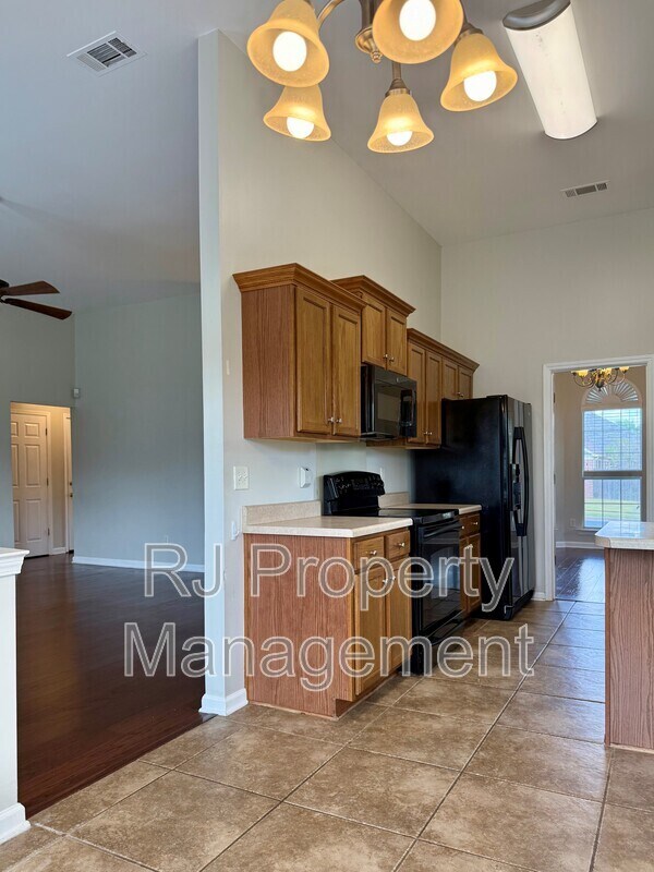 Building Photo - 11579 Mahogany Dr