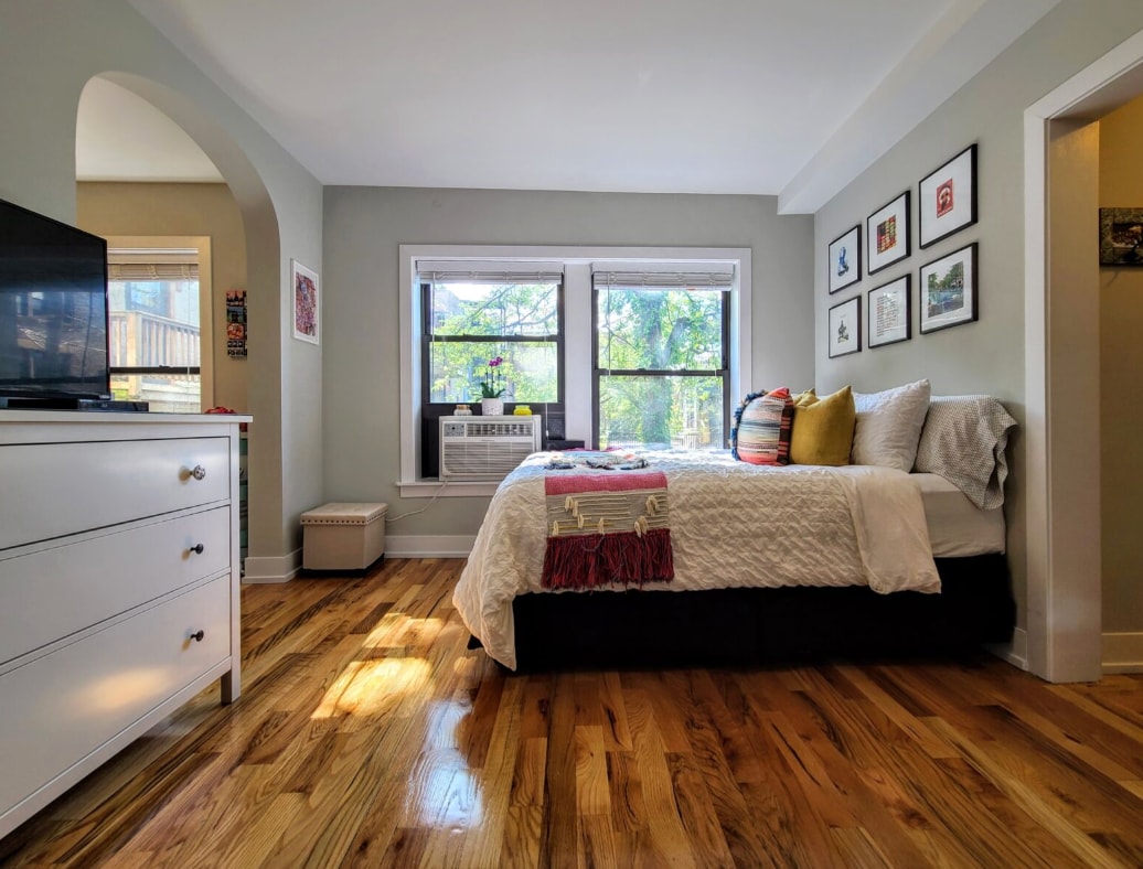 Building Photo - 555 W Arlington Pl