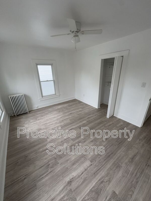 Building Photo - 718-720 Archbald St