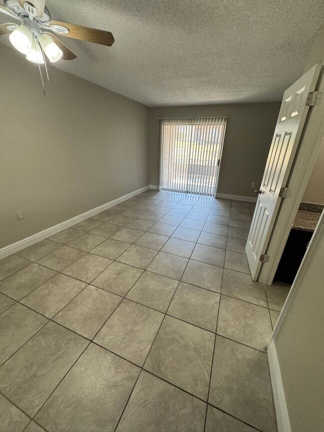 Building Photo - 1191 Bentley Rd