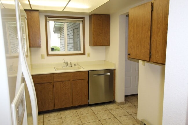 Building Photo - 7878 N Wilding Dr