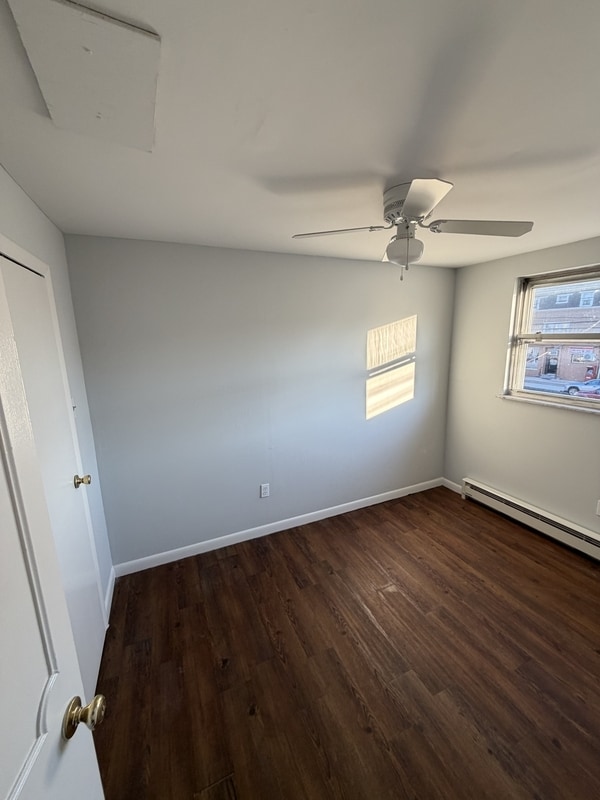 Building Photo - 2649 S Darien St