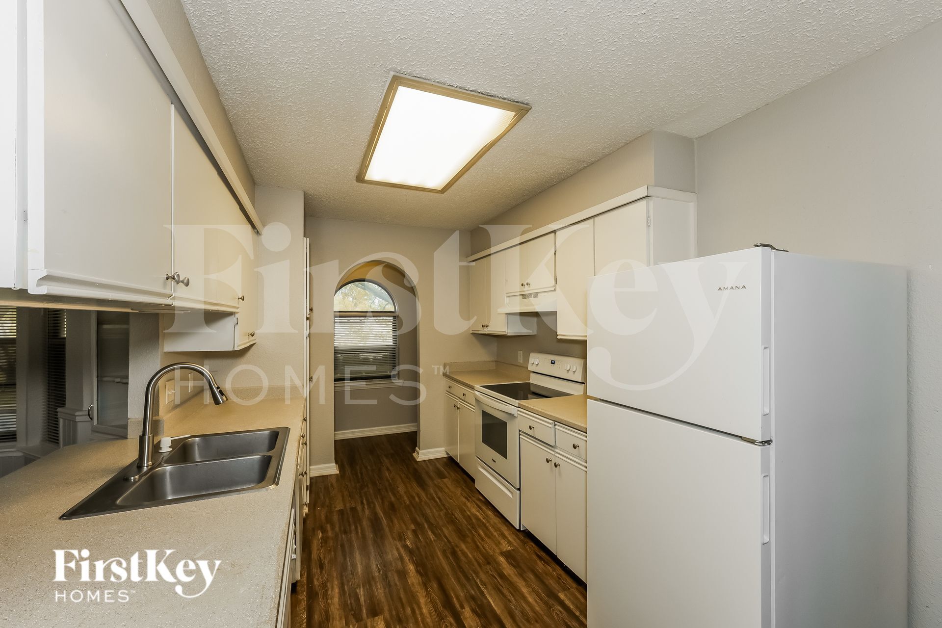 Building Photo - 3417 Willowcrest Dr