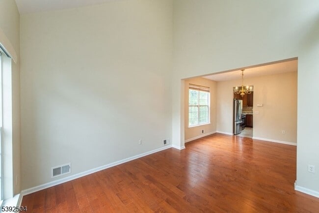 Building Photo - 36 Winding Hill Dr