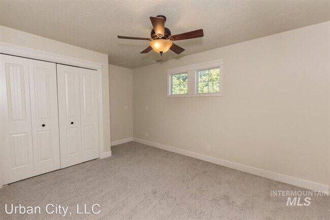 Building Photo - 3 br, 2.5 bath House - 2573 Gatewood